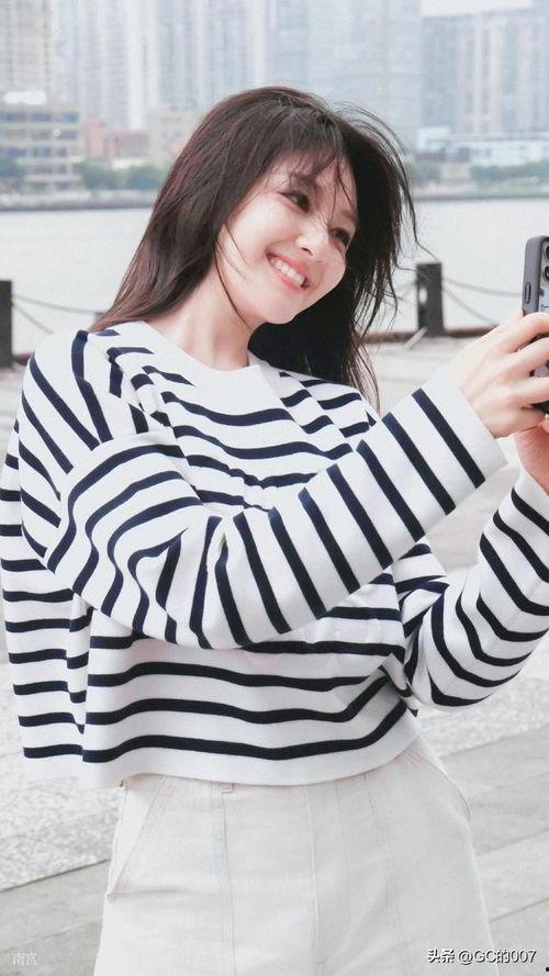 李兰迪明星爆料视频,揭秘明星幕后生活点滴 第3张 李兰迪明星爆料视频,揭秘明星幕后生活点滴 第3张